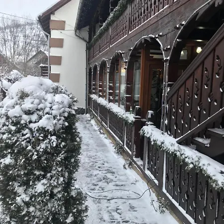 Pensiunea Cretuca Guest house